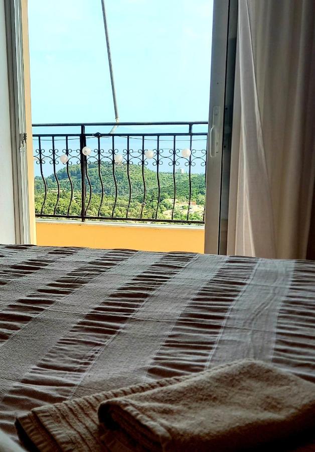 Amphora Guesthouse Himarë Eksteriør billede