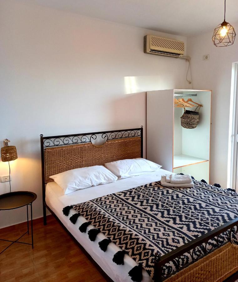 Amphora Guesthouse Himarë Eksteriør billede