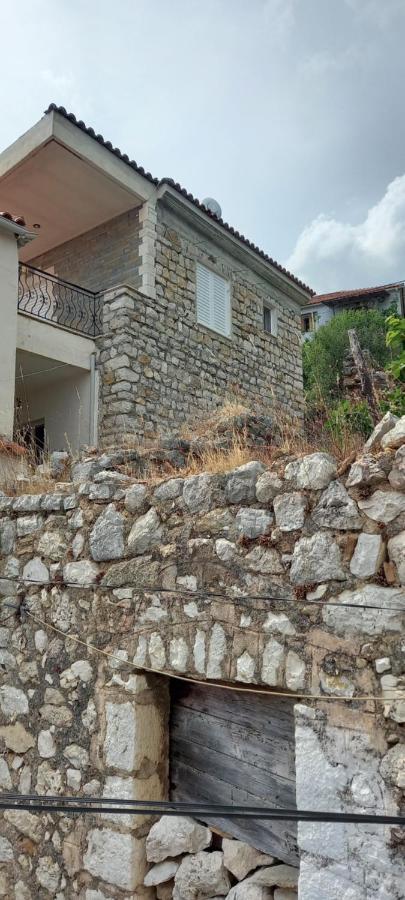 Amphora Guesthouse Himarë Eksteriør billede