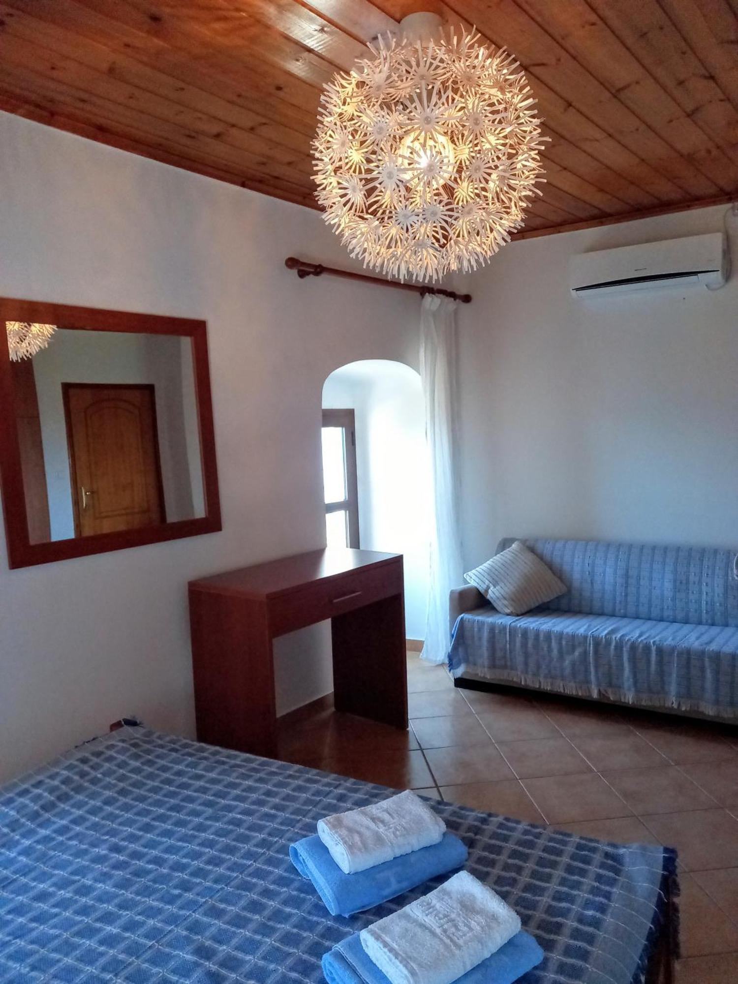 Amphora Guesthouse Himarë Værelse billede