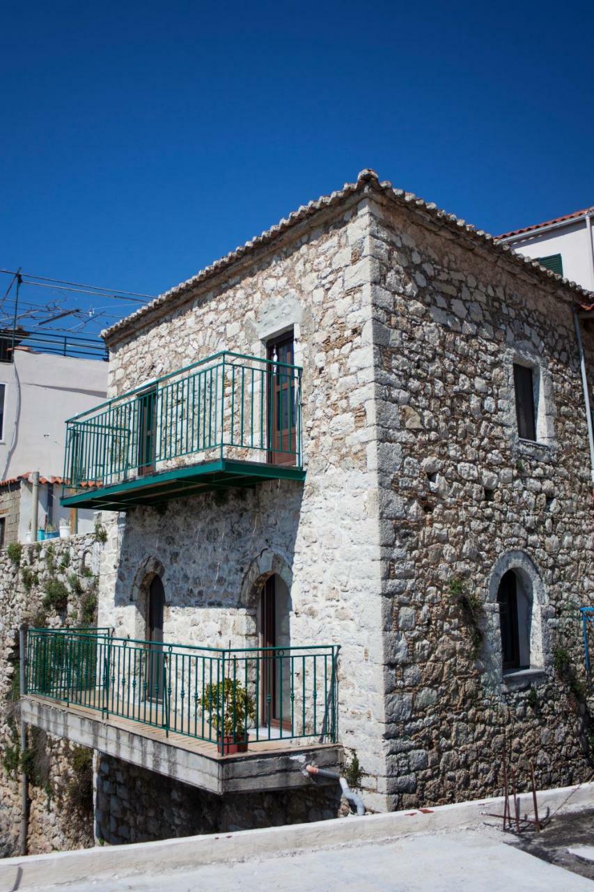 Amphora Guesthouse Himarë Eksteriør billede